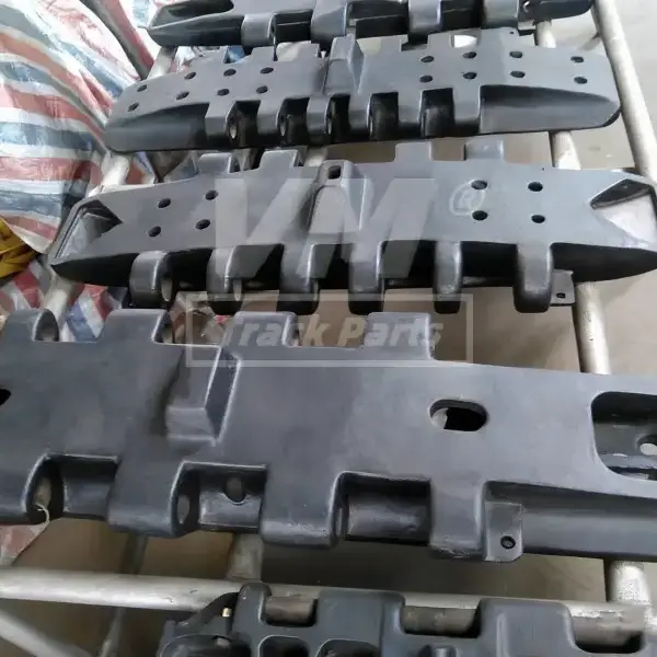 High-Quality Kobelco 5055 Track Shoe - Image 3