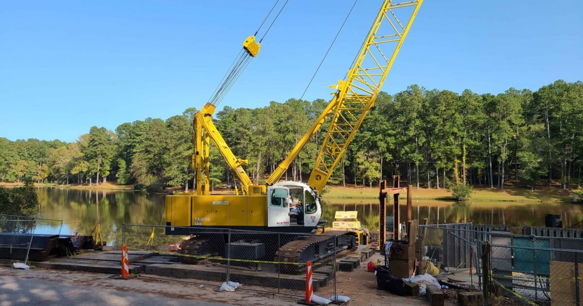 100-ton Crawler Crane Kobelco CK1000