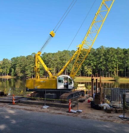 100-ton Crawler Crane Kobelco CK1000